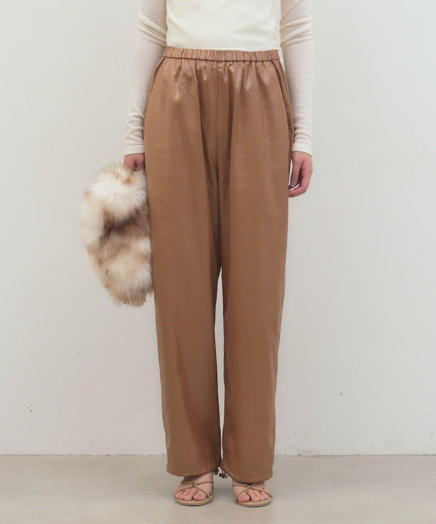 LOUNGEDRESS 仿皮光澤長褲