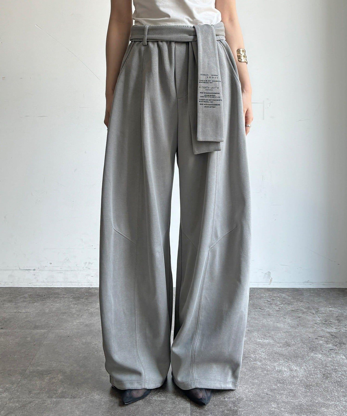 【WEB限定】ベルト付スウェットパンツ