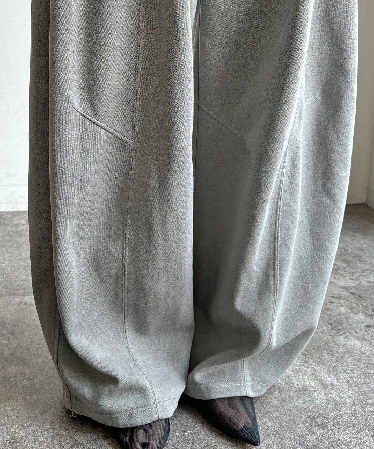 【WEB限定】ベルト付スウェットパンツ