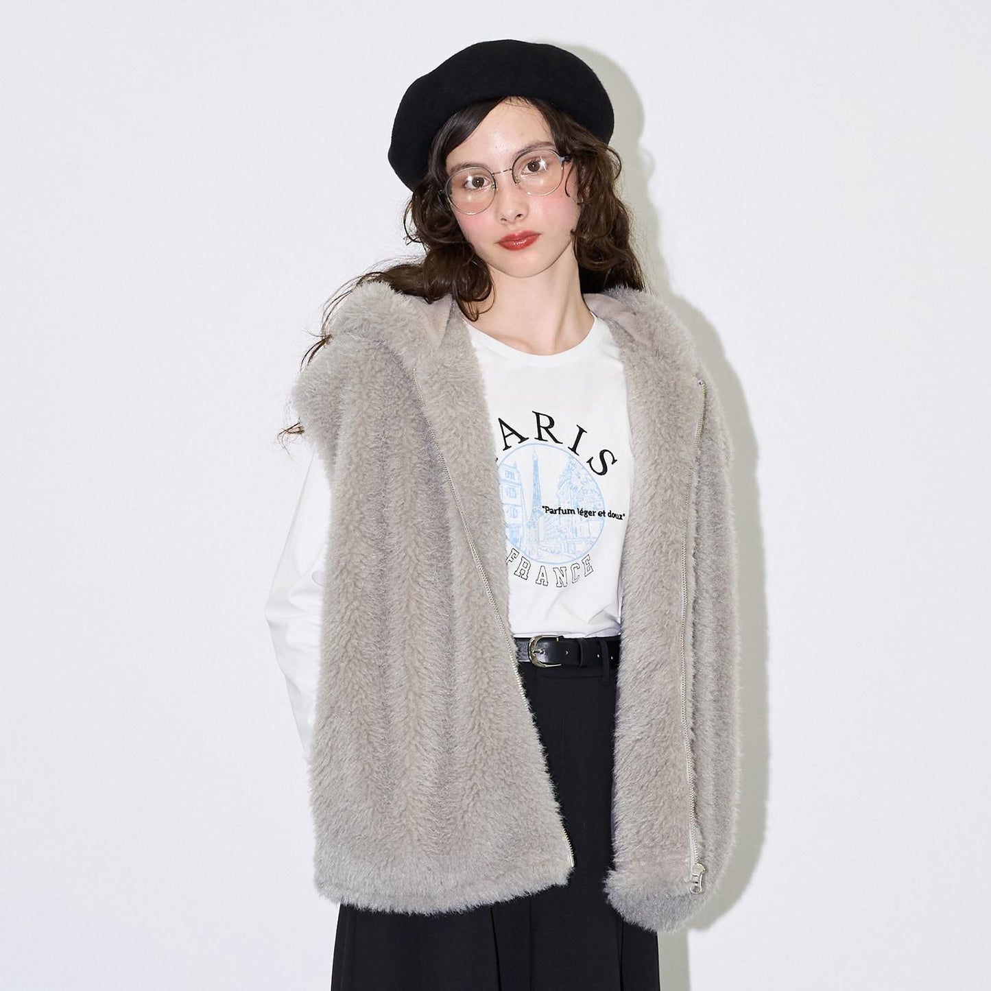 【AMI】フェイクファーベスト×長袖Tシャツセット