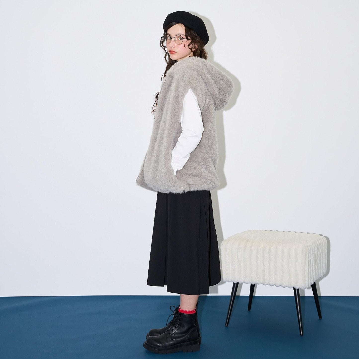 【AMI】フェイクファーベスト×長袖Tシャツセット