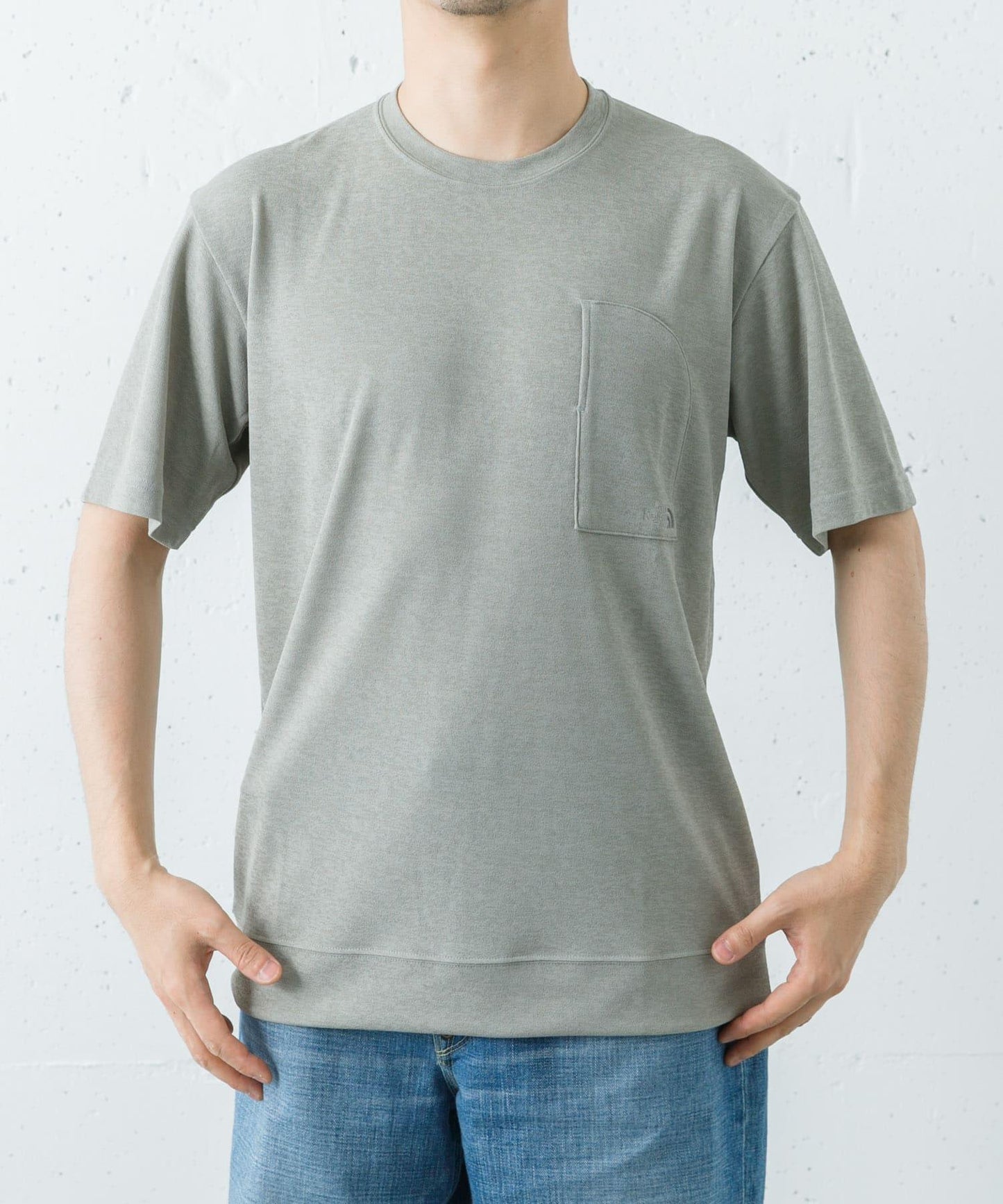 THE NORTH FACE SHORT-SLEEVE CREPE WEAVE T-SHIRTS