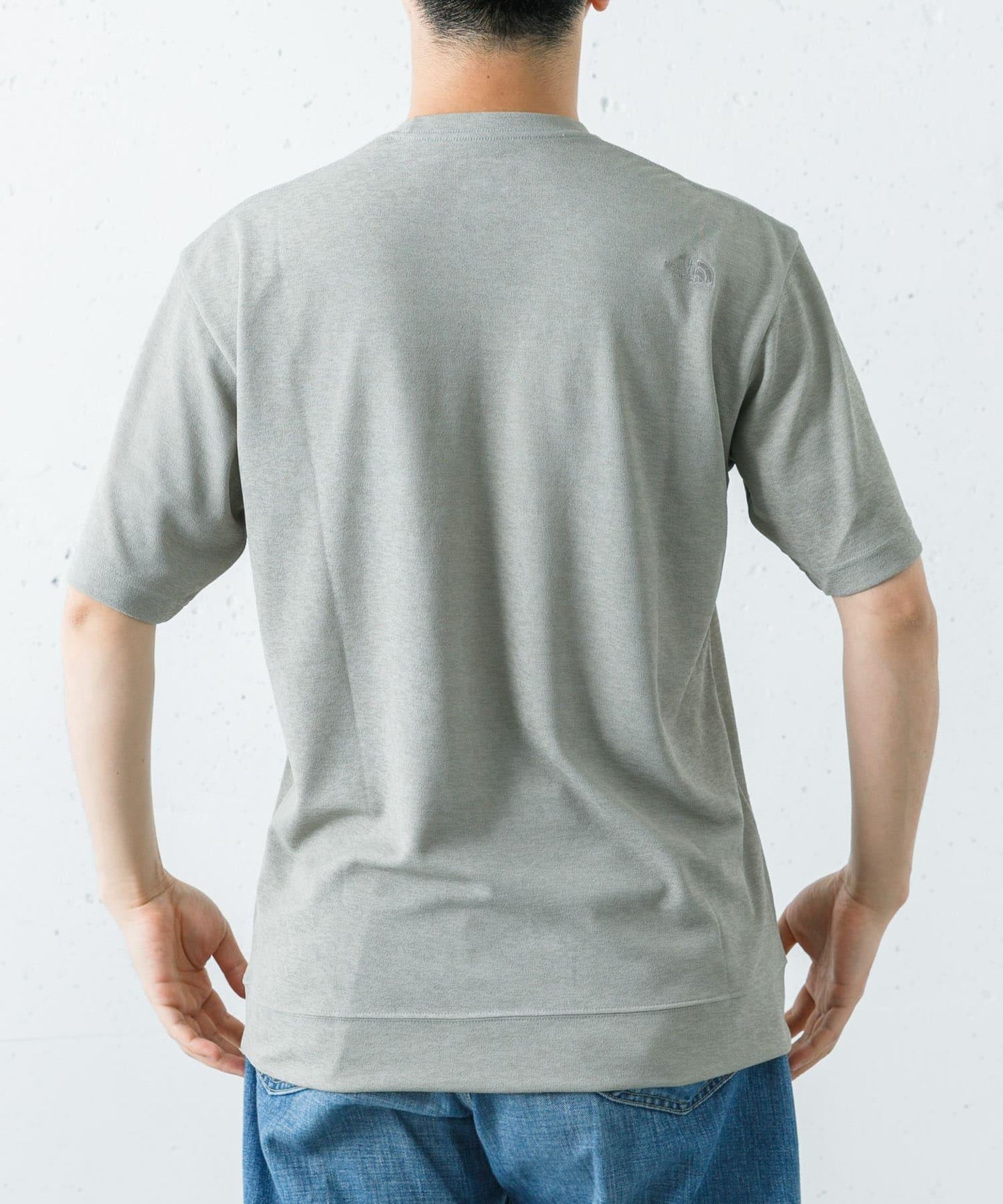 THE NORTH FACE SHORT-SLEEVE CREPE WEAVE T-SHIRTS