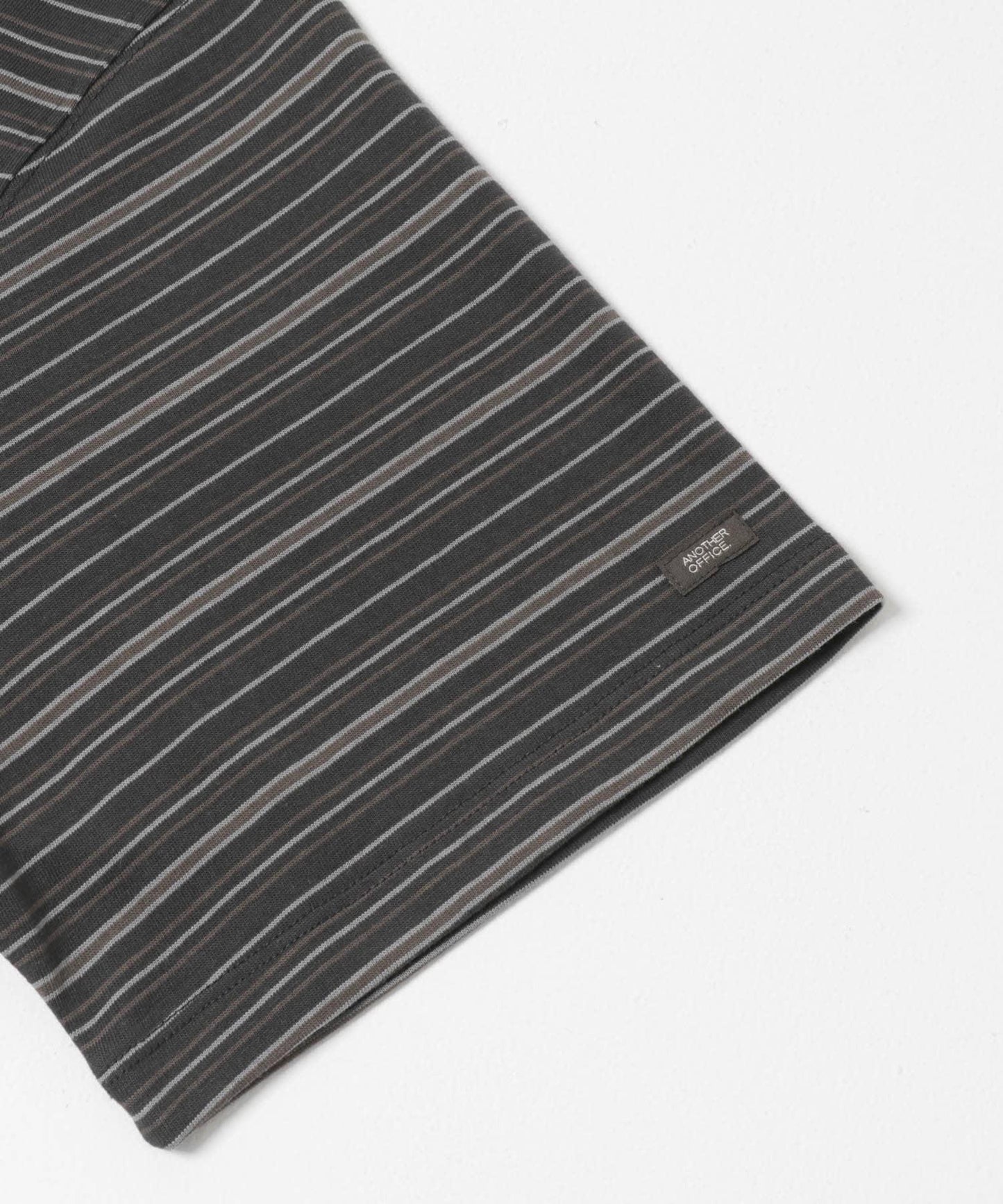 ANOTHER OFFICE O.MULTI STRIPE POCKET T-SHIRTS