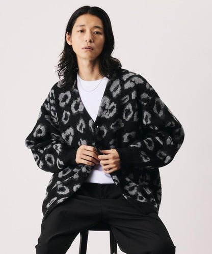 Firsthand 滿版印花 莫代爾觸感 V領 開衫