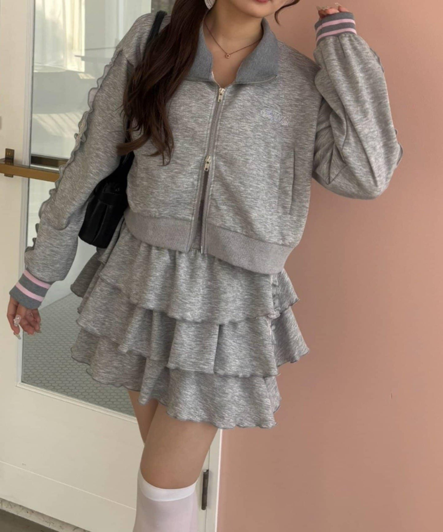 NICE CLAUP 閃亮Logo高領拉鍊夾克 運動外套 女 滌綸混紡