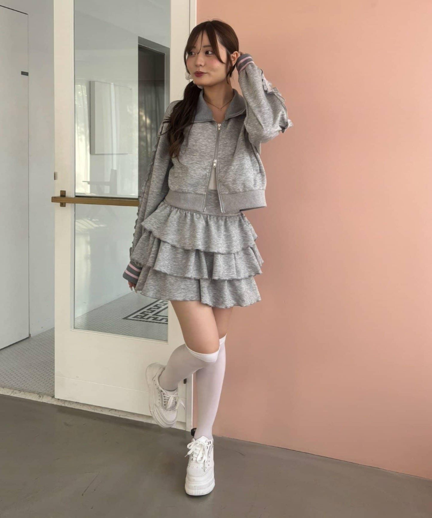 NICE CLAUP 閃亮Logo高領拉鍊夾克 運動外套 女 滌綸混紡