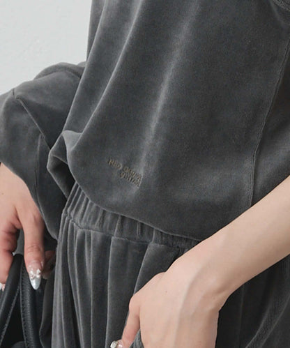 PUAL CE CIN 2026 AW VINTAGE REBELLION 系列 珠光天鵝絨背心