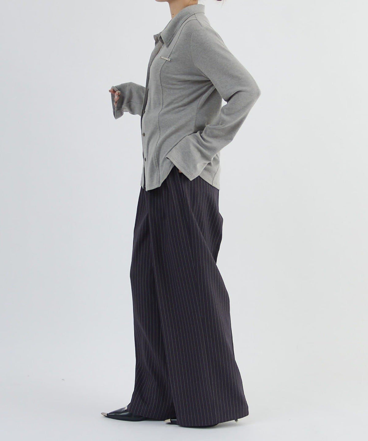Lui's FEMME 26AW 條紋兩褶垂感長褲 聚酯纖維混紡 垂墜感 彈力腰圍 休閒通勤女士長褲