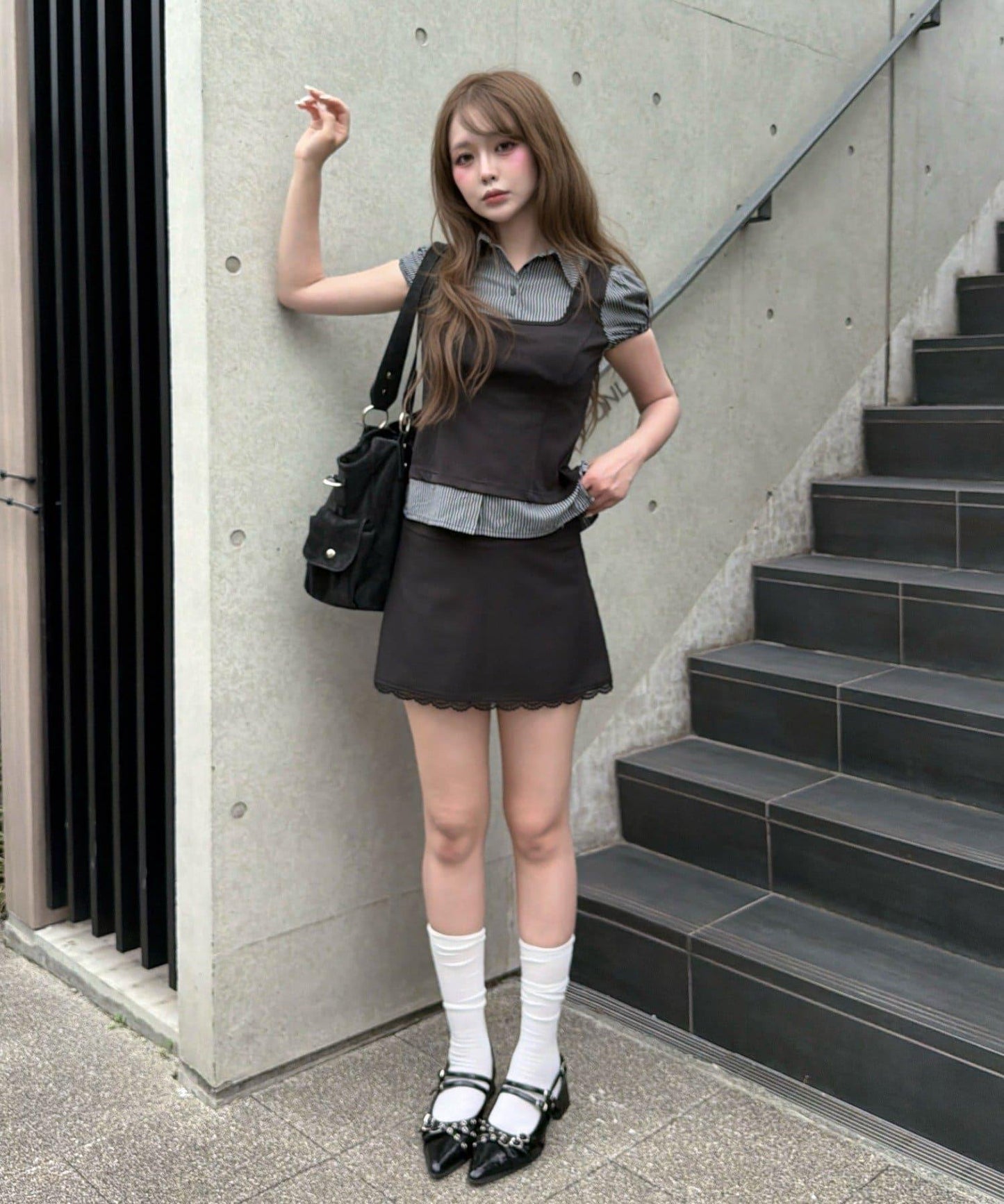 레이 카신 拼色泡泡袖襯衫式背心疊穿女