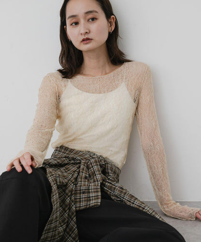 SENSE OF PLACE 透膚感蕾絲拼接上衣 T恤