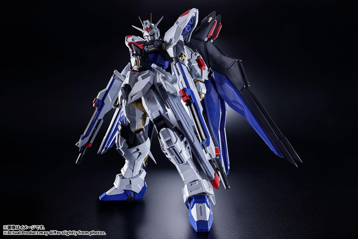 機動戰士高達SEED DESTINY ABSOLUTE ACT 強襲自由高達 塗裝完成品 約185mm ABS/PVC