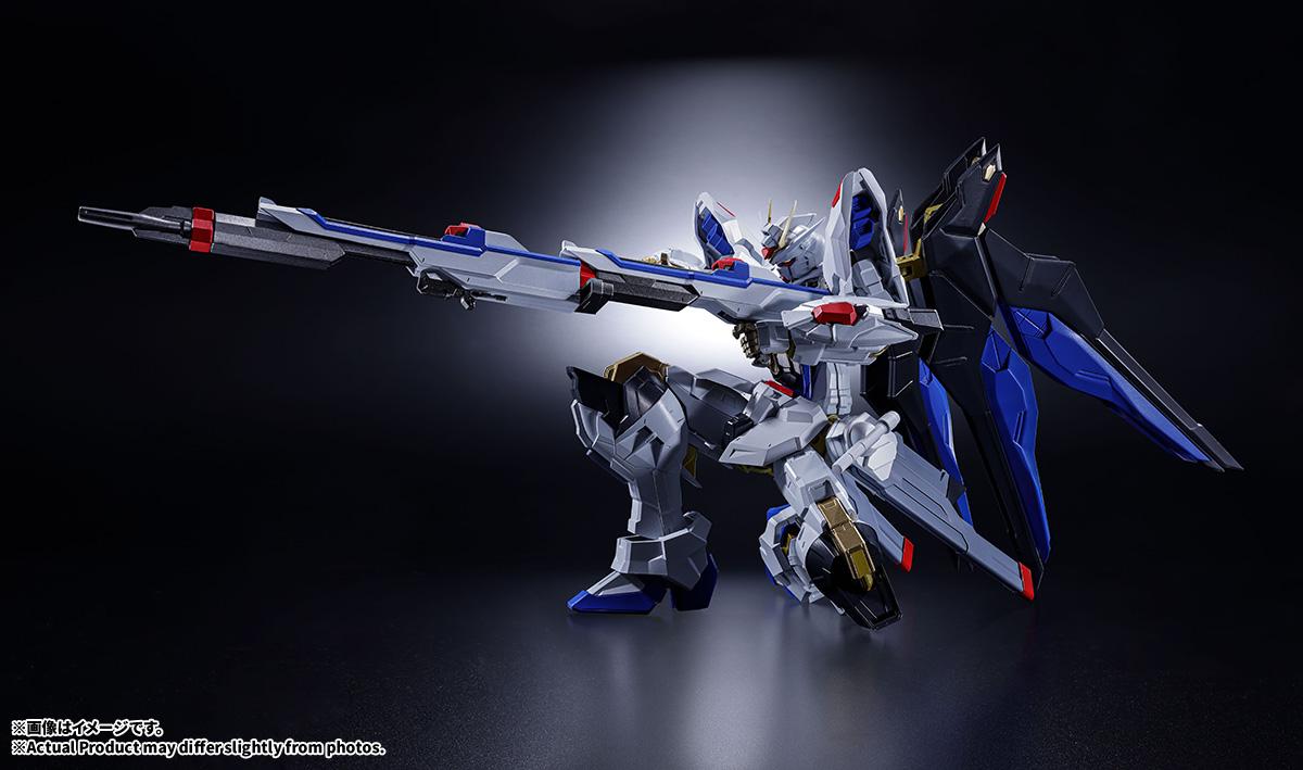 機動戰士高達SEED DESTINY ABSOLUTE ACT 強襲自由高達 塗裝完成品 約185mm ABS/PVC