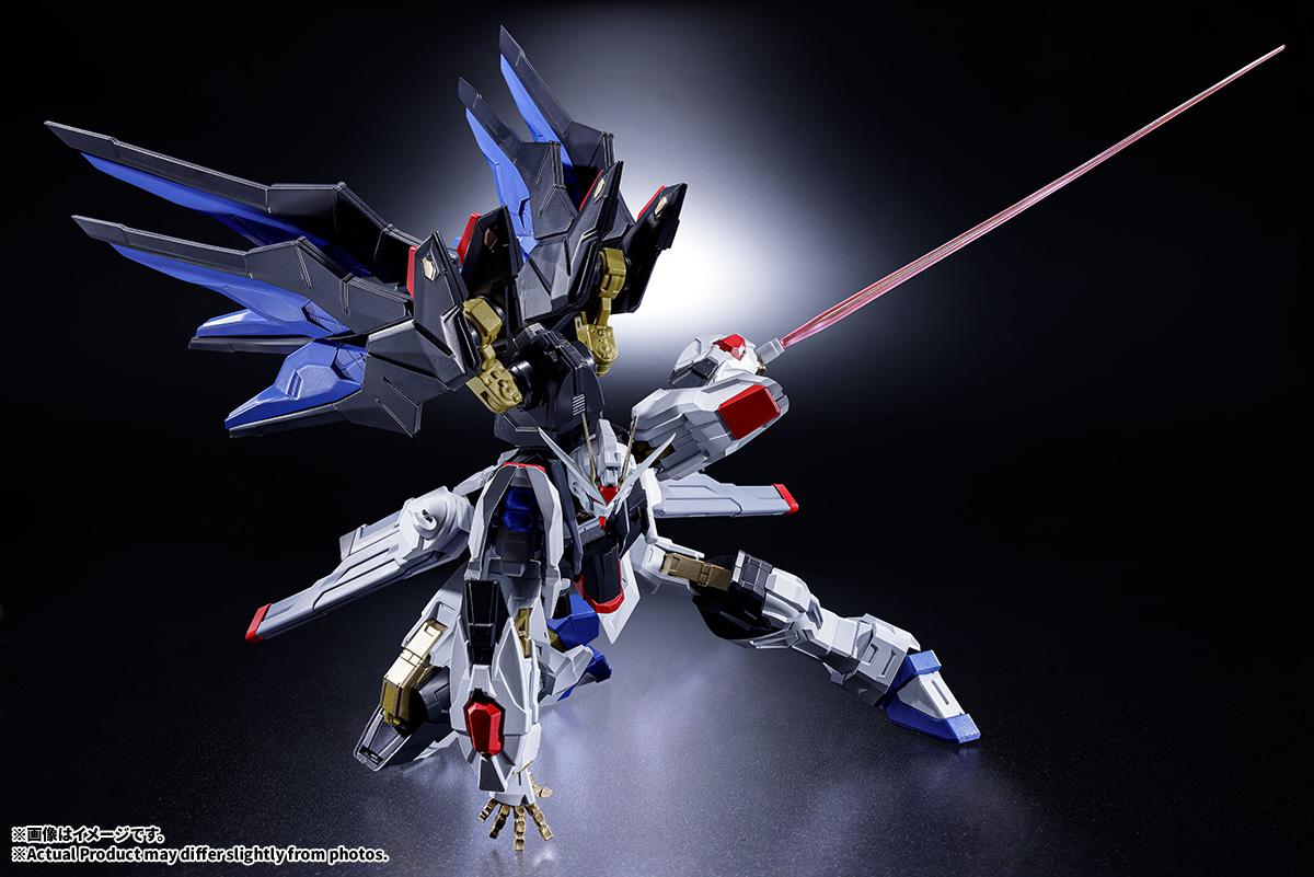 機動戰士高達SEED DESTINY ABSOLUTE ACT 強襲自由高達 塗裝完成品 約185mm ABS/PVC