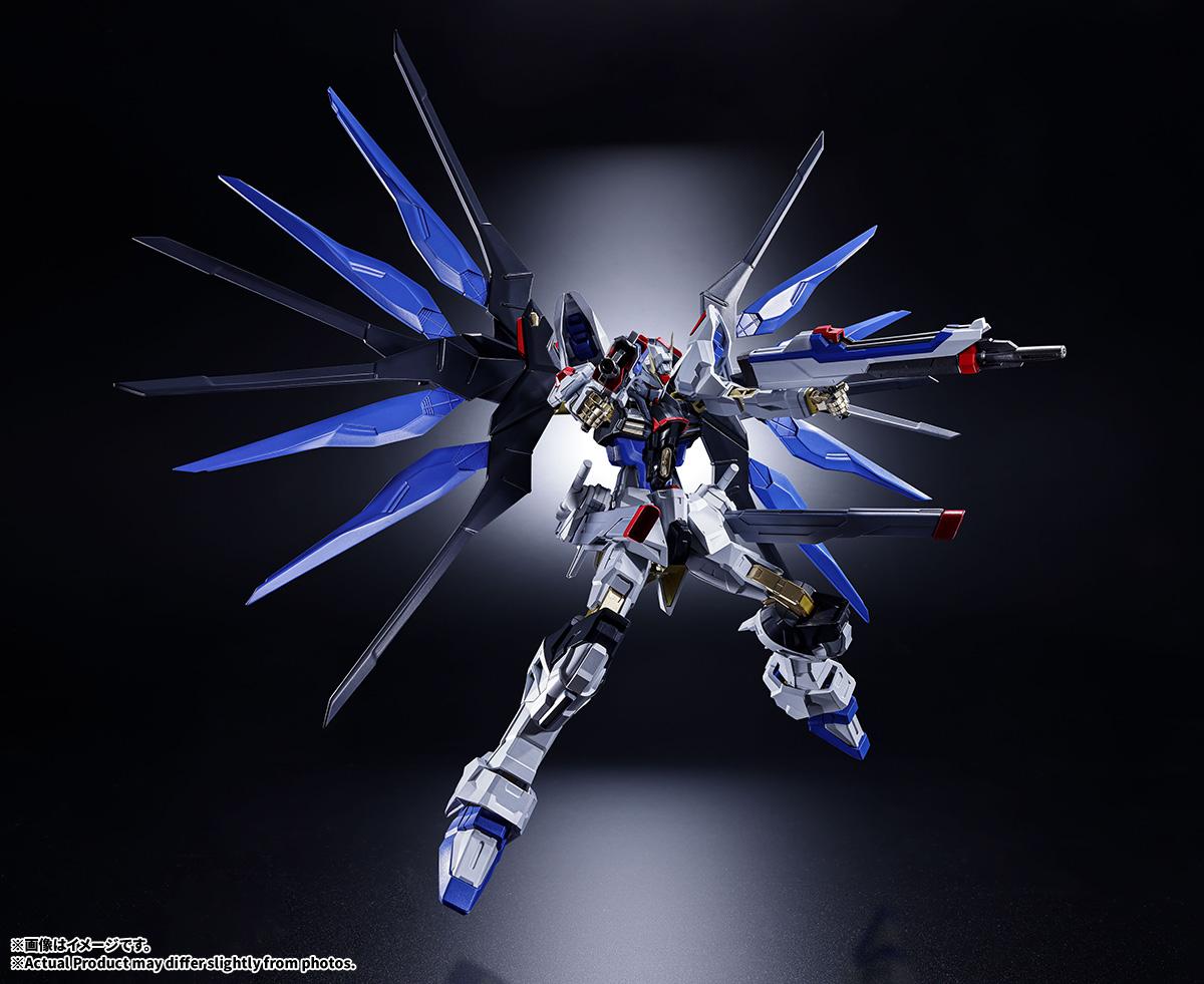 機動戰士高達SEED DESTINY ABSOLUTE ACT 強襲自由高達 塗裝完成品 約185mm ABS/PVC