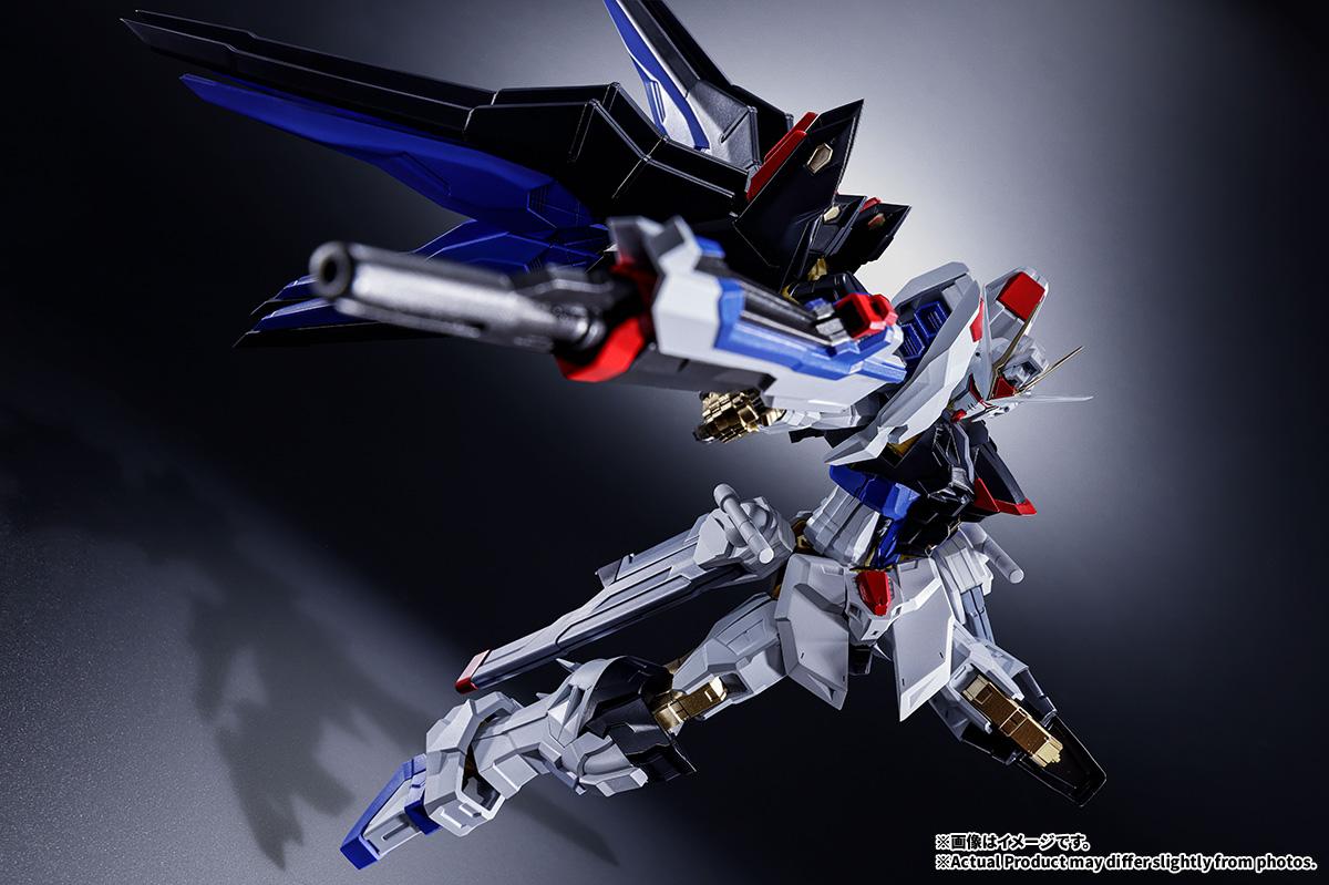 機動戰士高達SEED DESTINY ABSOLUTE ACT 強襲自由高達 塗裝完成品 約185mm ABS/PVC