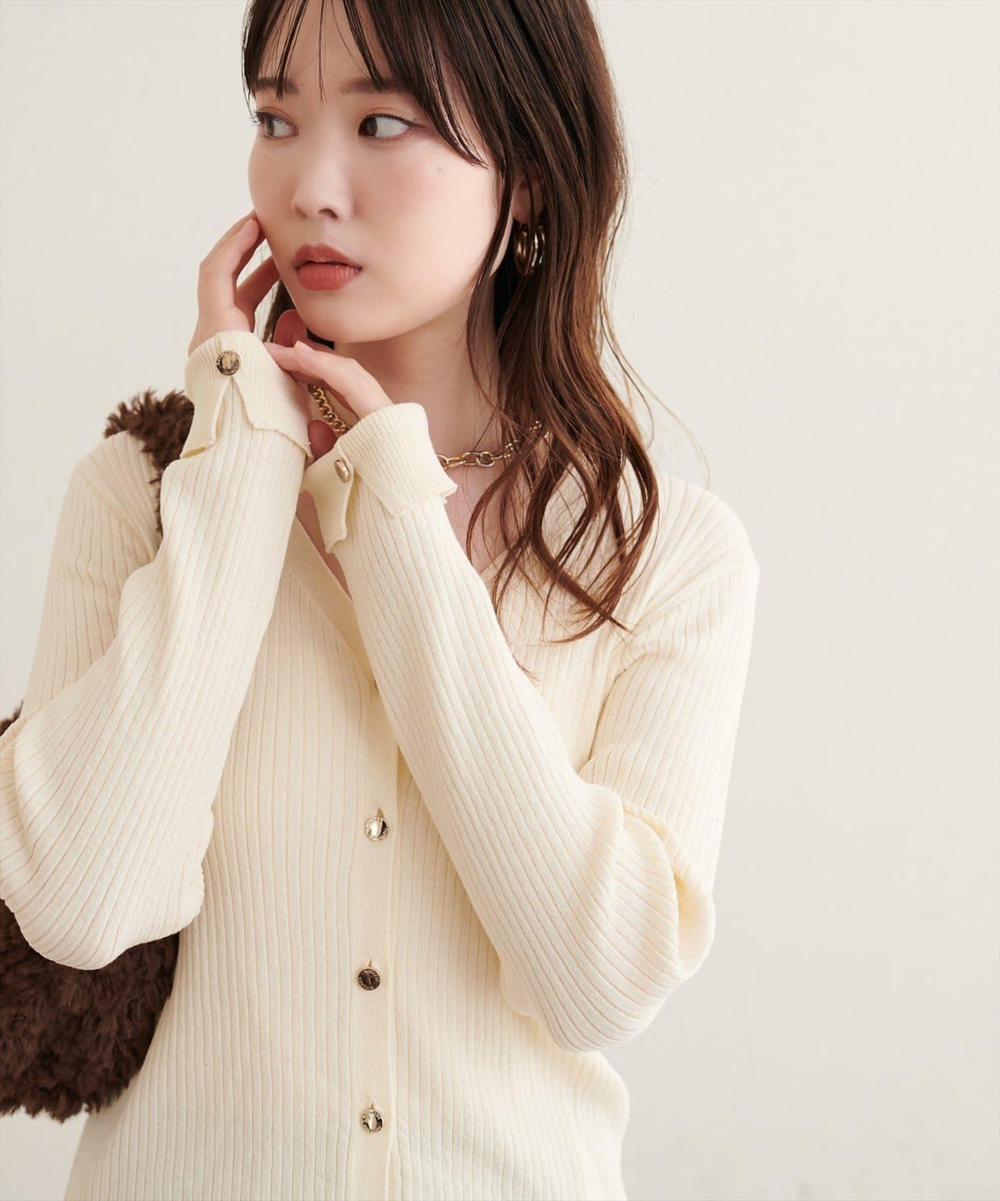 natural couture 接觸冷感 V領開衫 羅紋針織 環保防紫外線 彈力 涼感"}