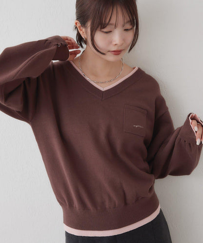 配色レイヤードVニット