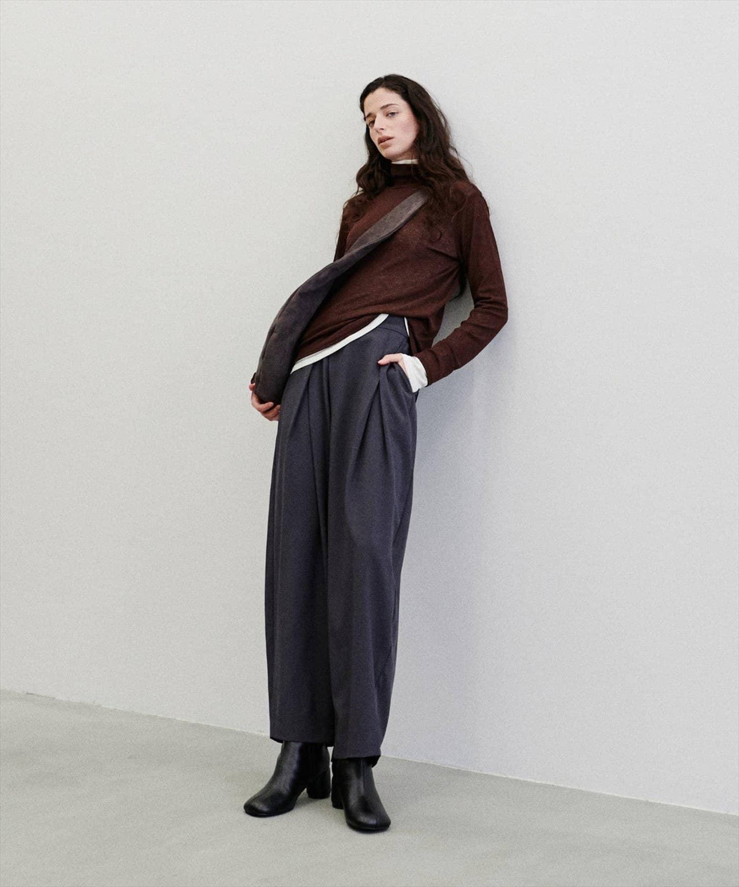 LARUTA 闊腿褲 女 2026AW 垂墜感 簡約設計 褲長99-102cm