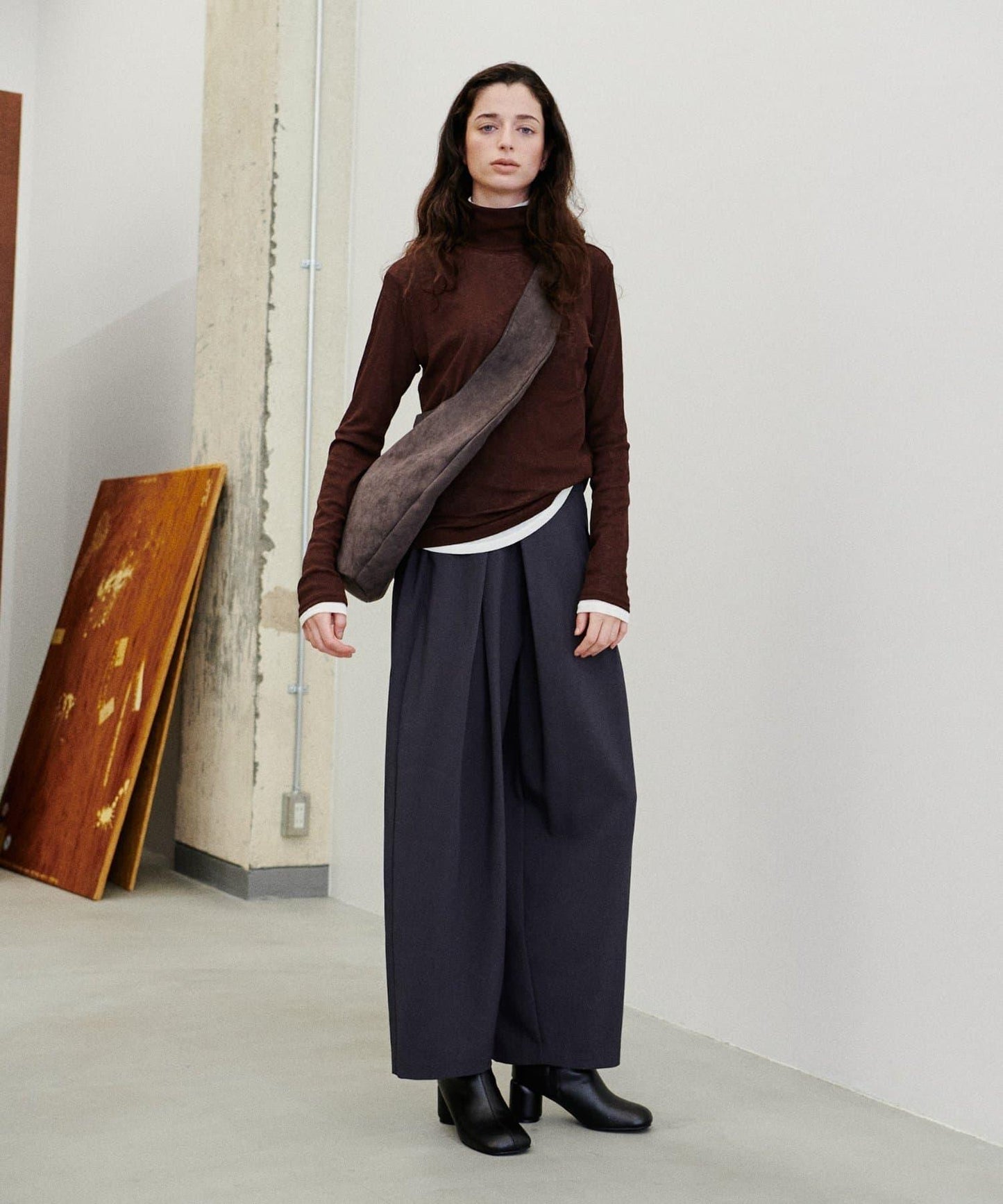 LARUTA 闊腿褲 女 2026AW 垂墜感 簡約設計 褲長99-102cm