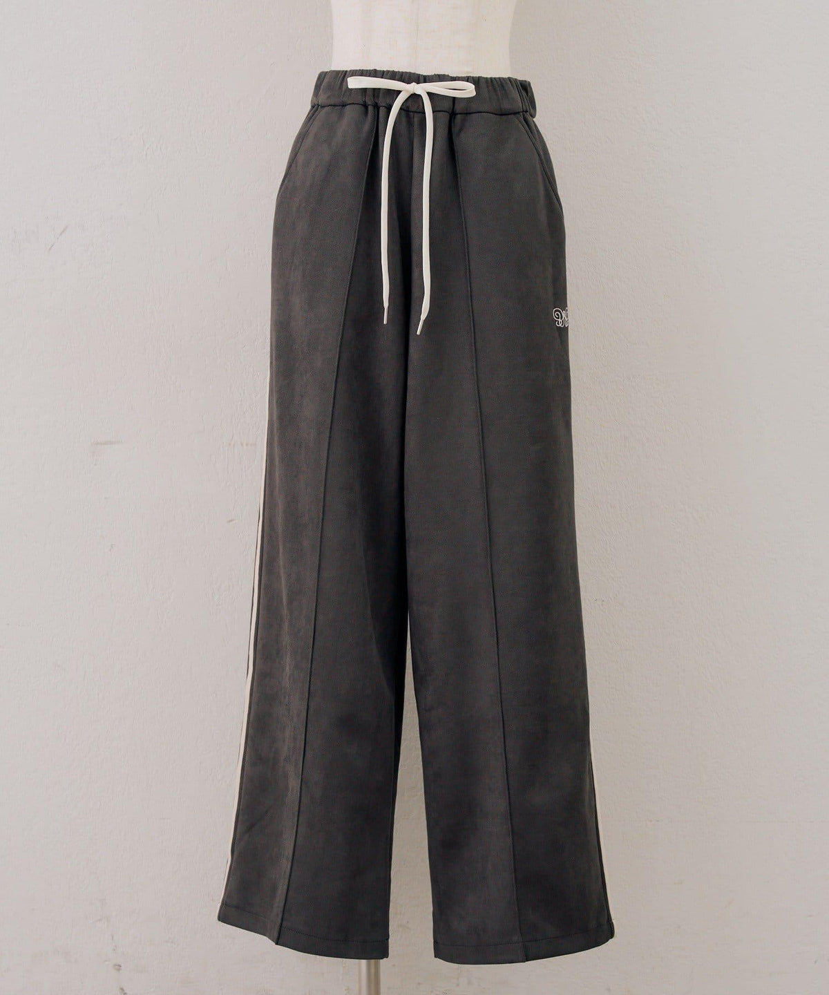 NICE CLAUP OLIVE des OLIVE OUTLET 側邊條紋長褲 闊腿褲 聚酯纖維混紡 106cm