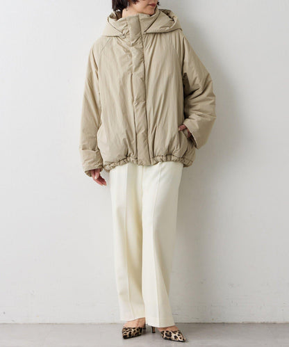 Whim Gazette 連帽中部羽絨服 女士 2026AW 基礎款 柔軟保暖 2WAY 連帽可拆卸 站領設計 顯瘦長款 尼龍塔斯隆 鴨絨80% 20%羽毛