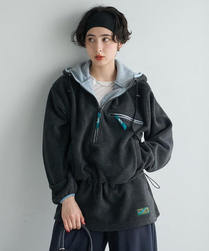 Foxfire × FREAK'S STORE 聯名 抓絨連帽半拉鍊套頭衫 寬鬆保暖 連衣裙式長款 抽繩設計 拼色拉鍊帶 休閒運動風 女款 衛衣