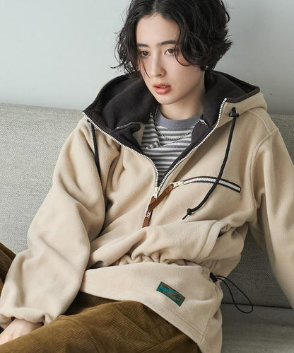 Foxfire × FREAK'S STORE 聯名 抓絨連帽半拉鍊套頭衫 寬鬆保暖 連衣裙式長款 抽繩設計 拼色拉鍊帶 休閒運動風 女款 衛衣