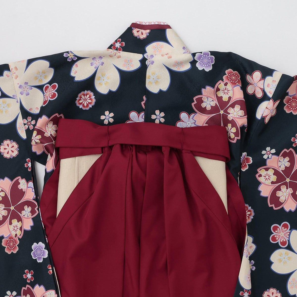 Lovetoxic 晴天和服套裝 畢業禮服入學禮服兒童和服袴套裝 櫻花牡丹印花 聚酯纖維