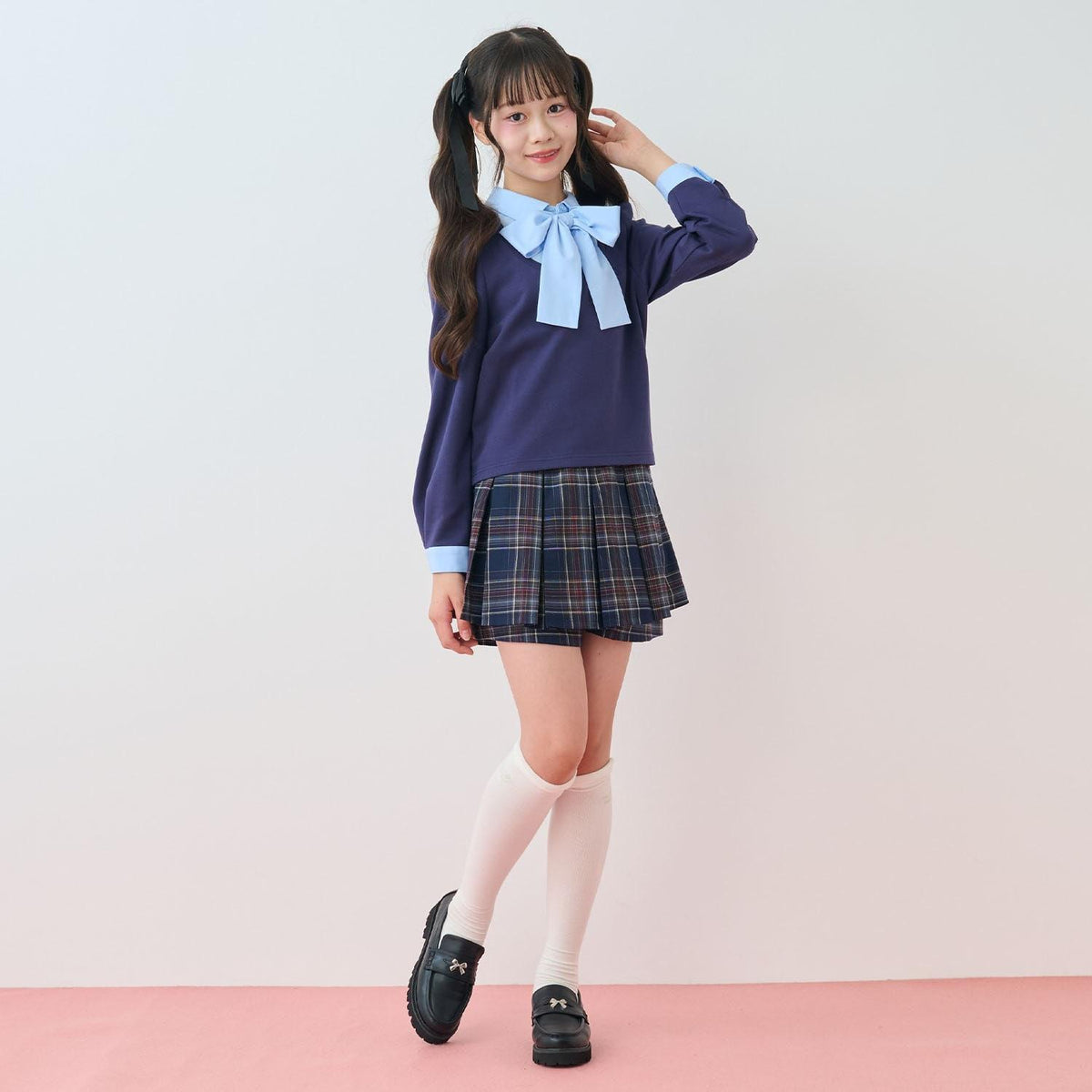 mezzo piano junior 別注 經典格紋腰帶設計褶皺短褲 半裙式設計 彈力腰圍 聚酯纖維混紡 少女款