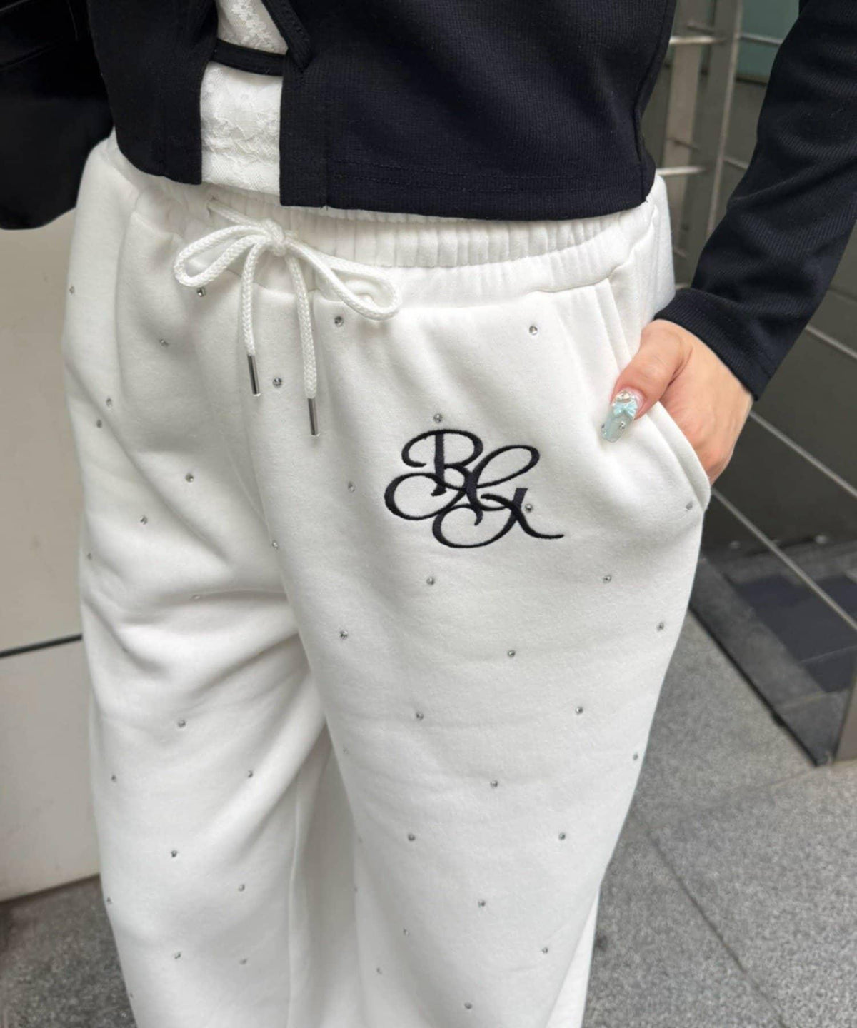 NICE CLAUP 閃鑽運動褲 闊腿褲