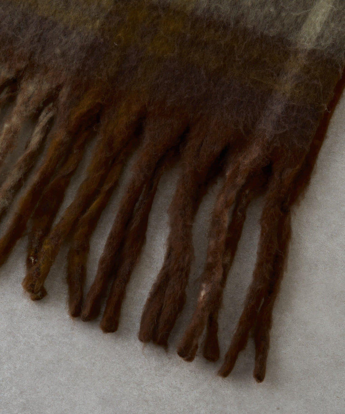 166913732