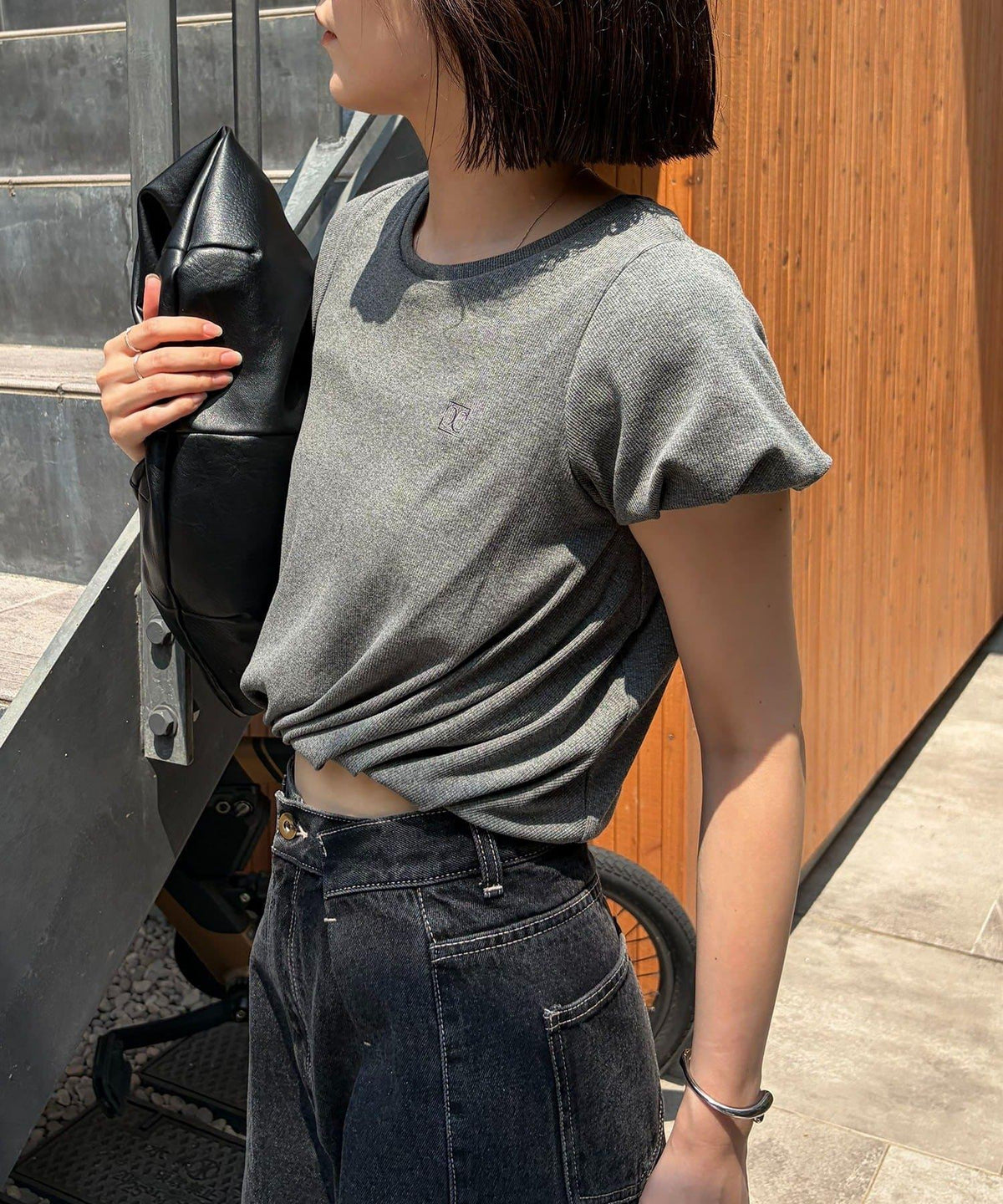 172100773