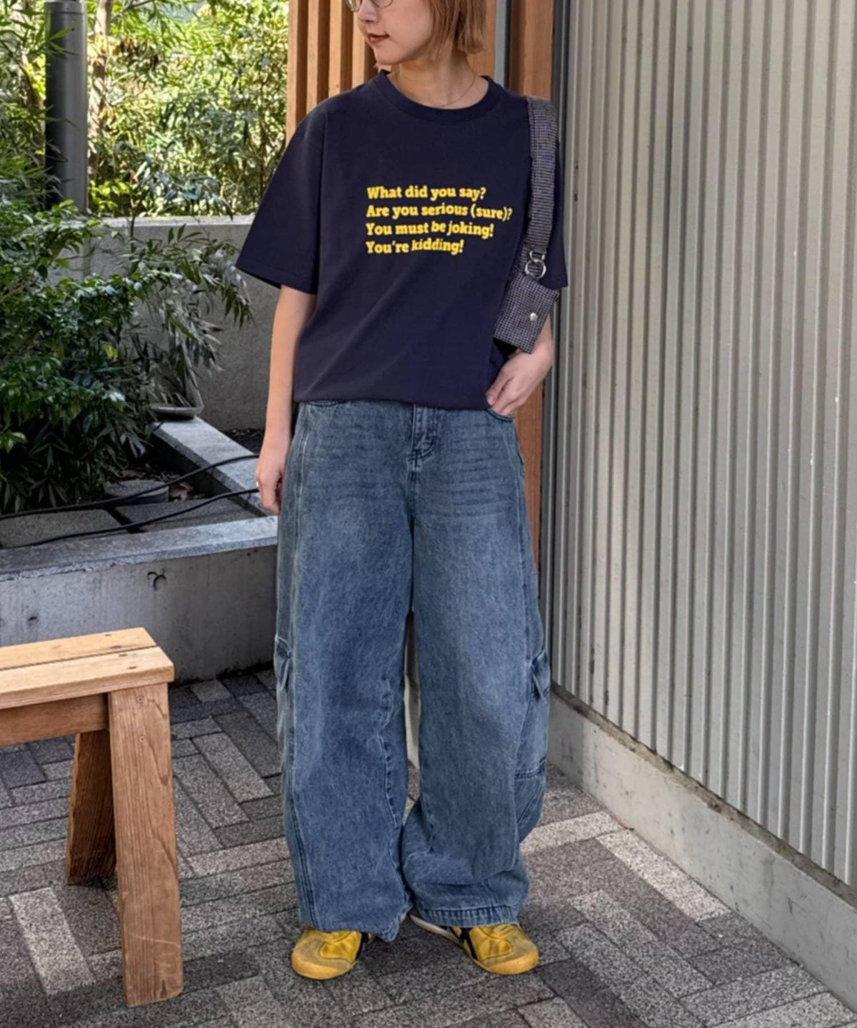 169591878