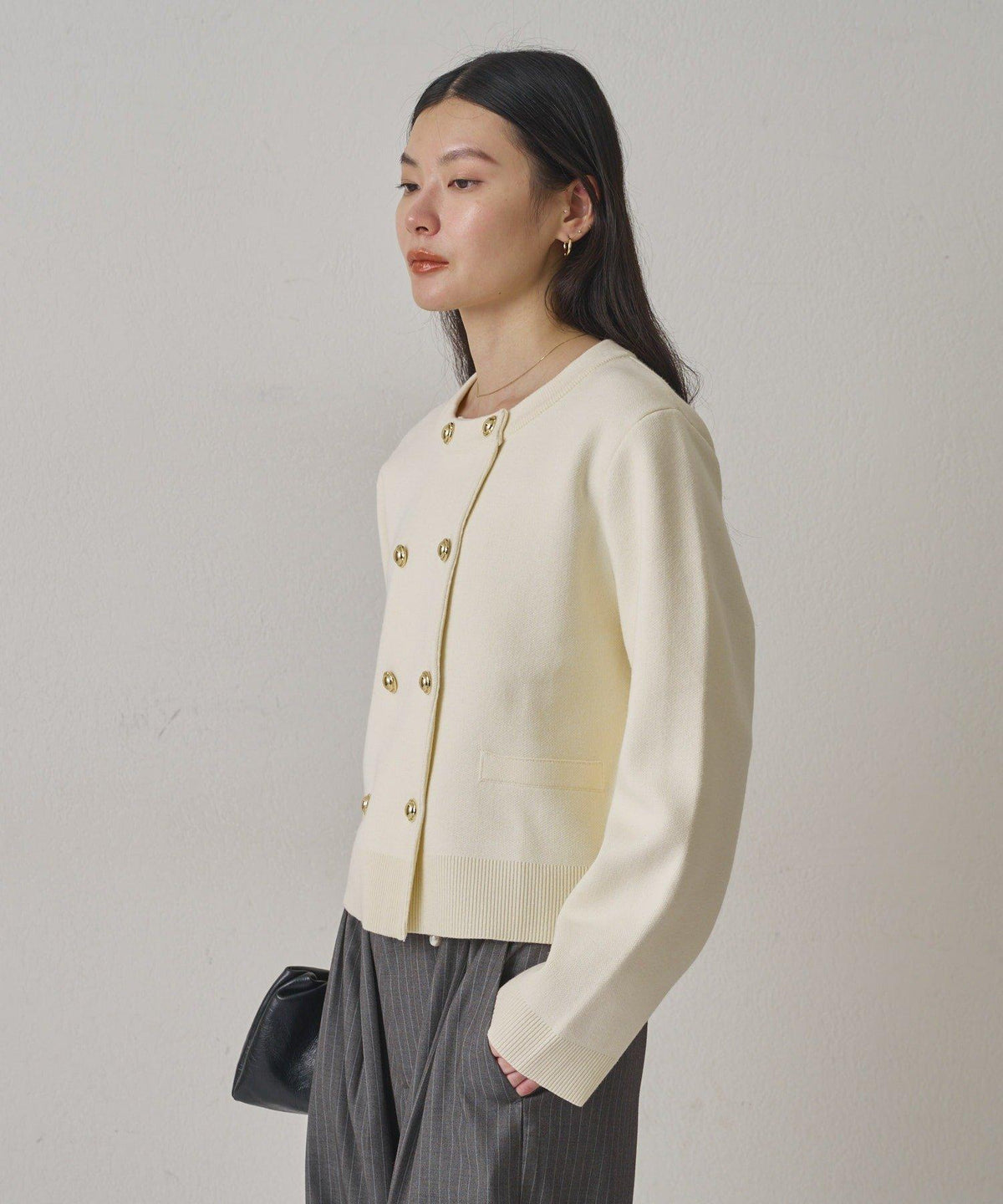 172687818