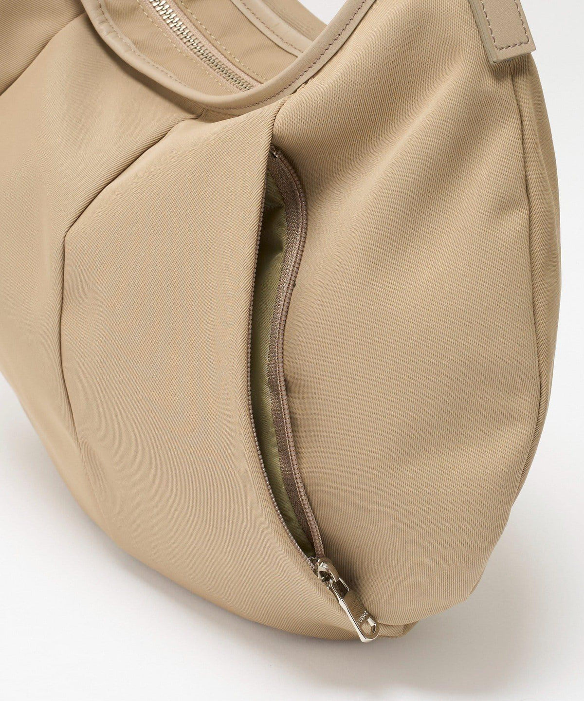 172980285