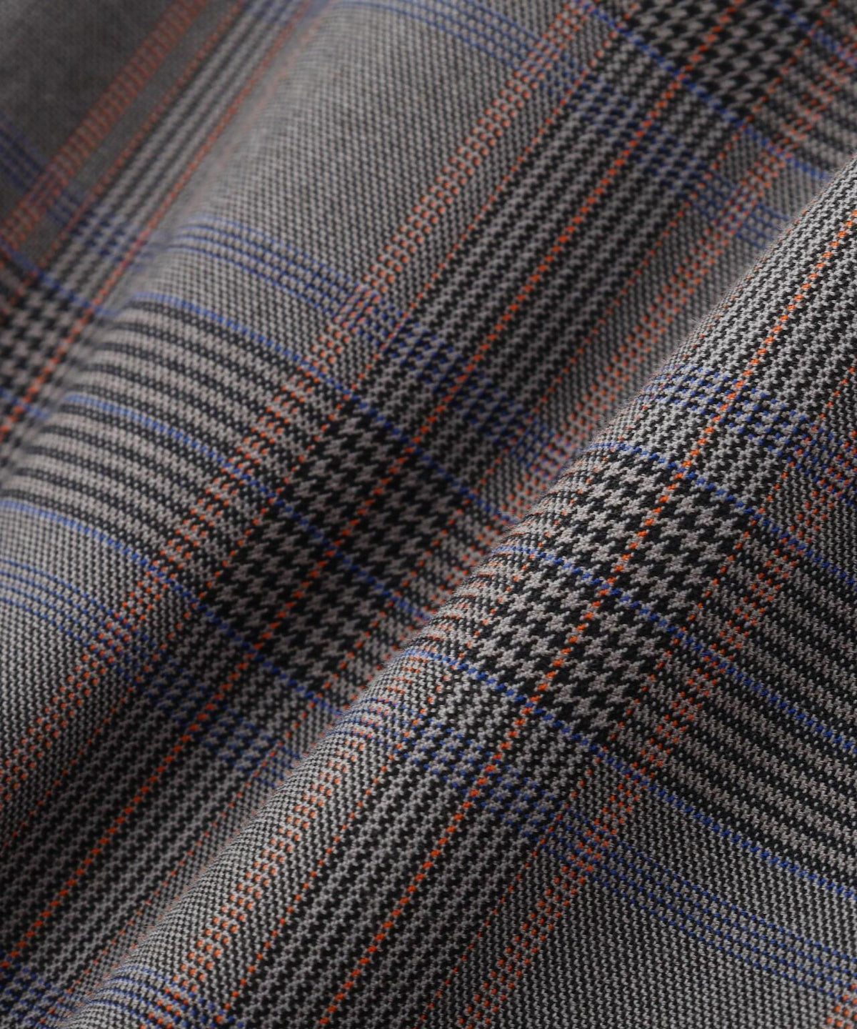 165601547