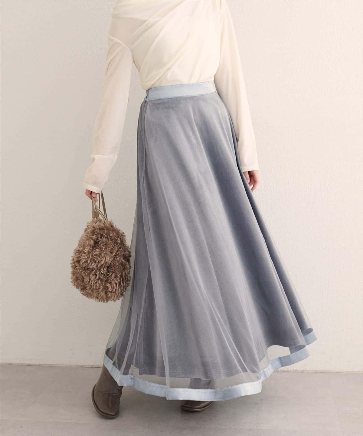 173572458