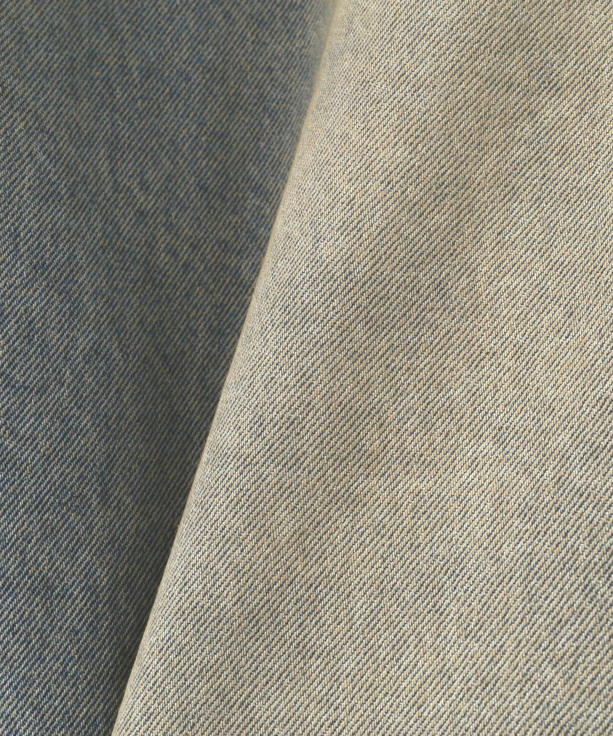 172073725
