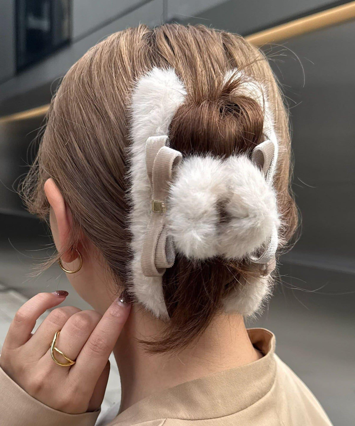 173614859