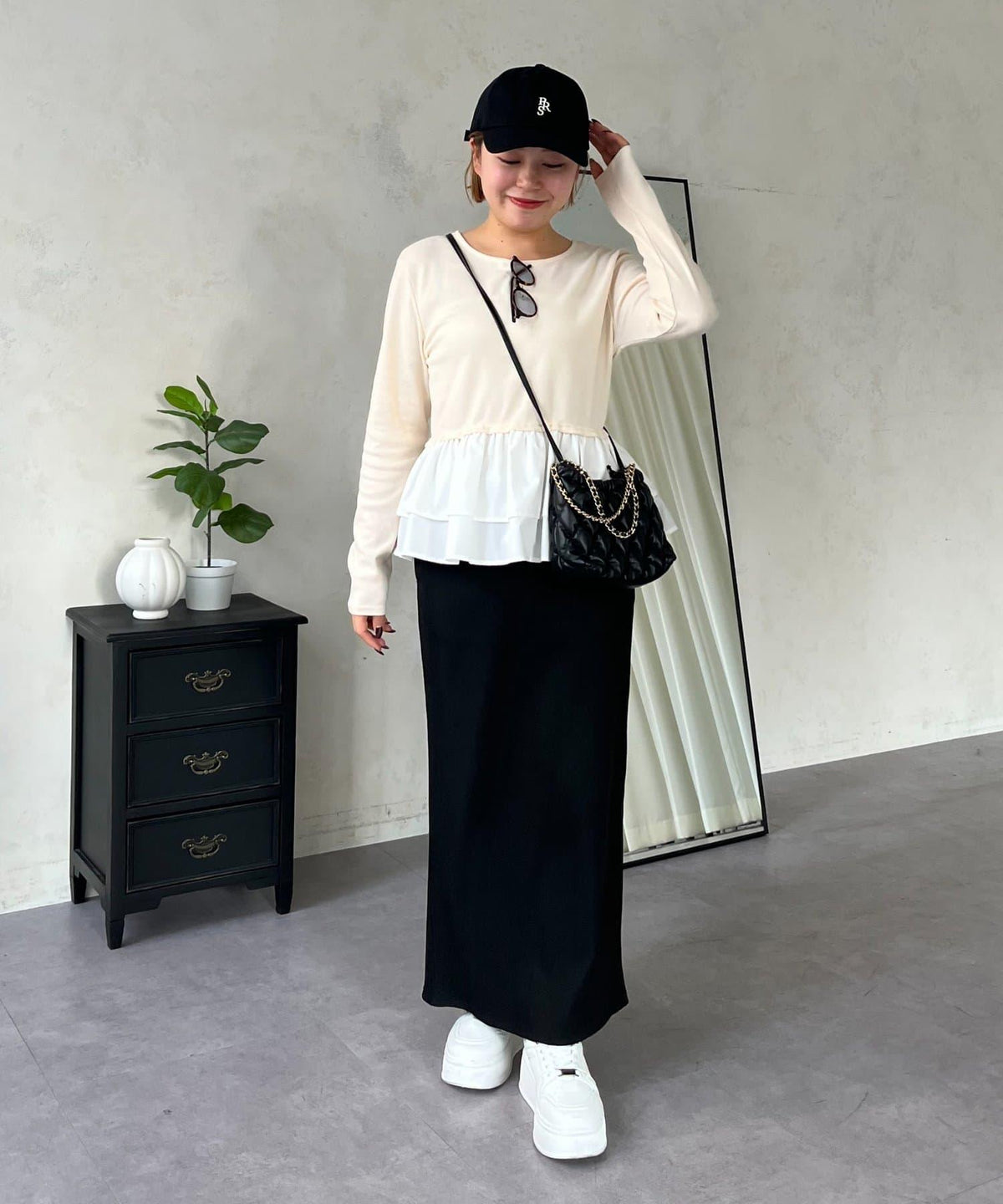 168831095