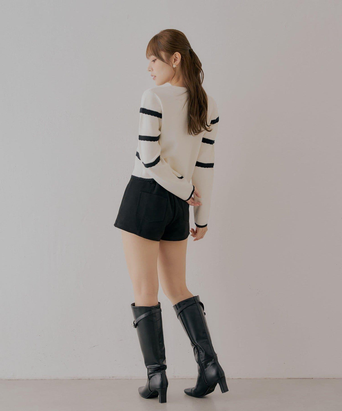173525796