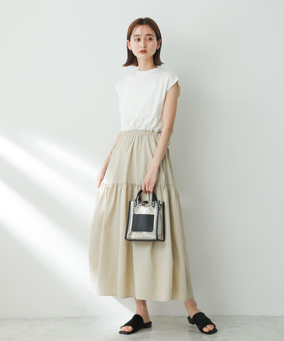 166166296