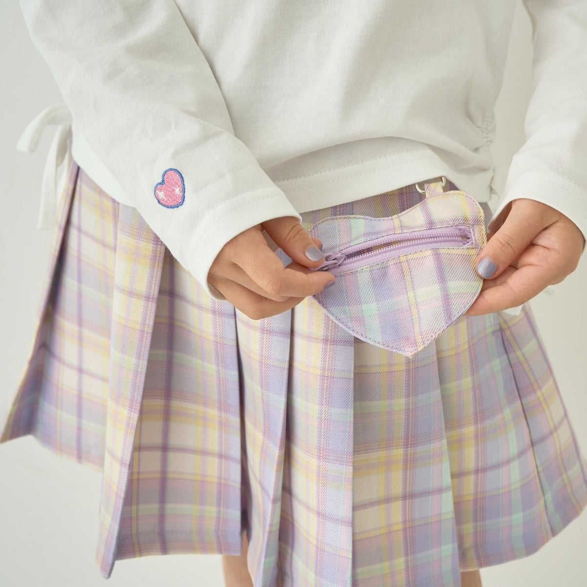 172865453