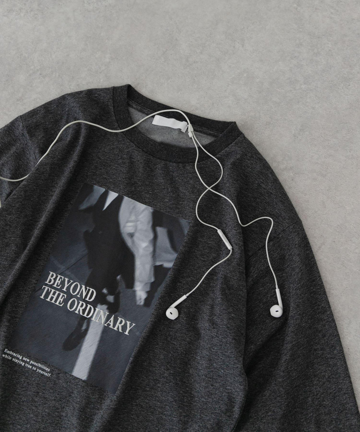 173276945