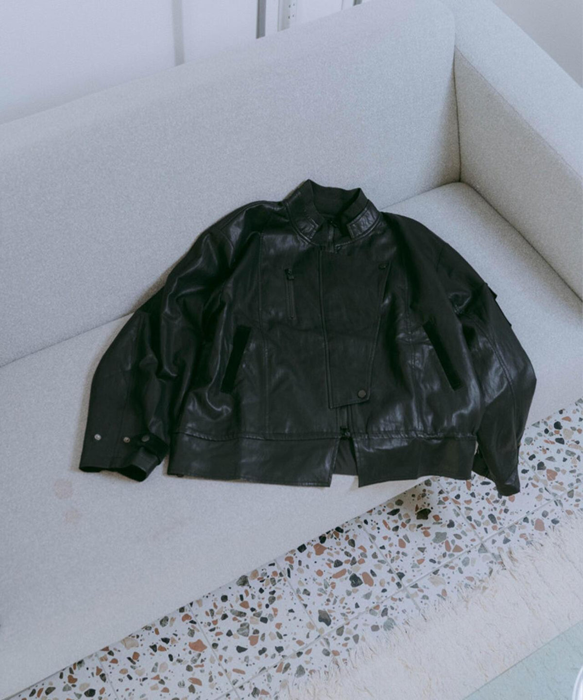 173382780