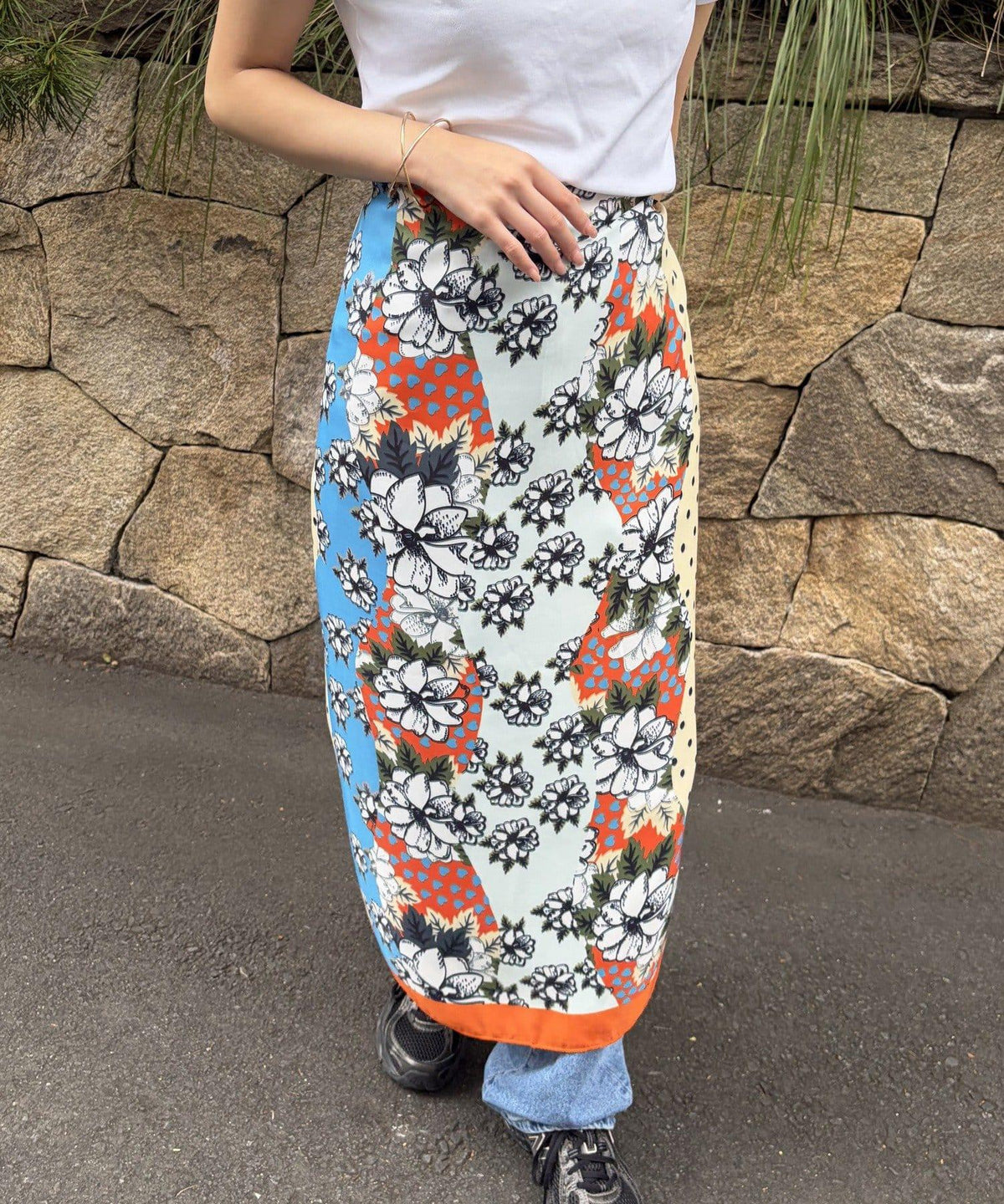 170726809