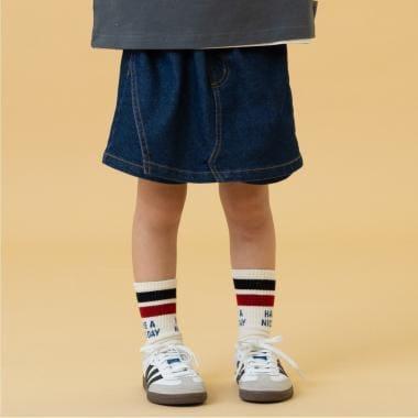 169063543