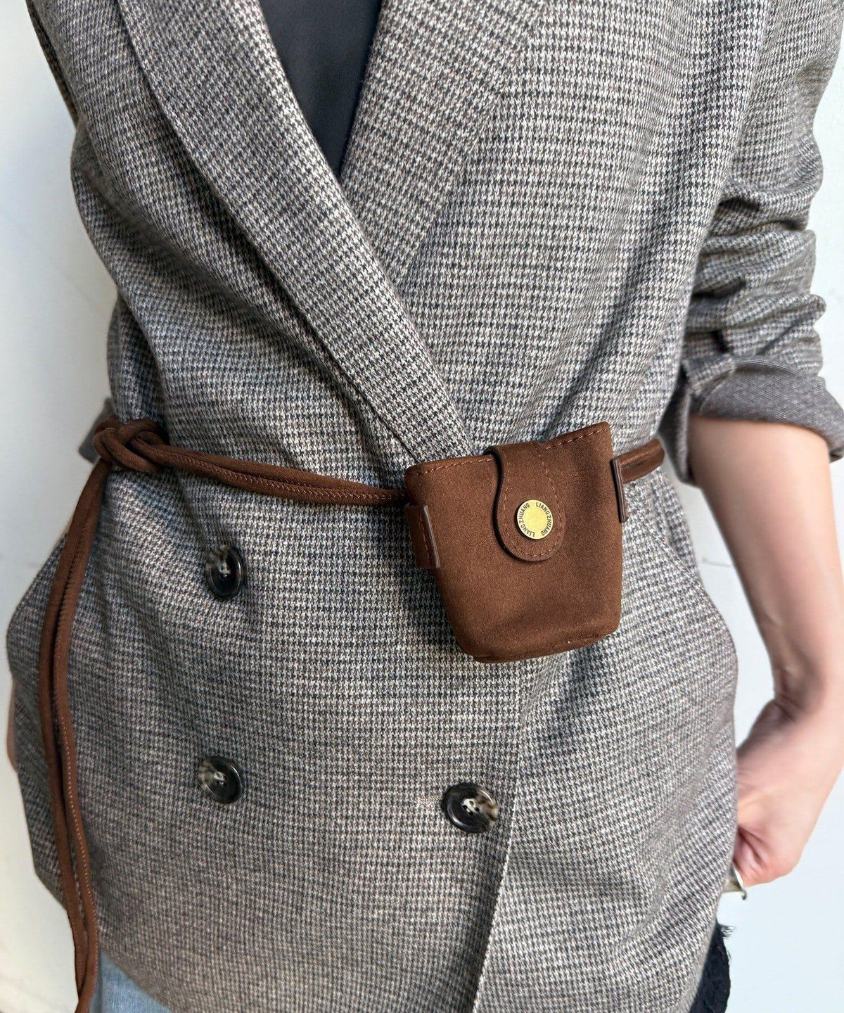 172822899