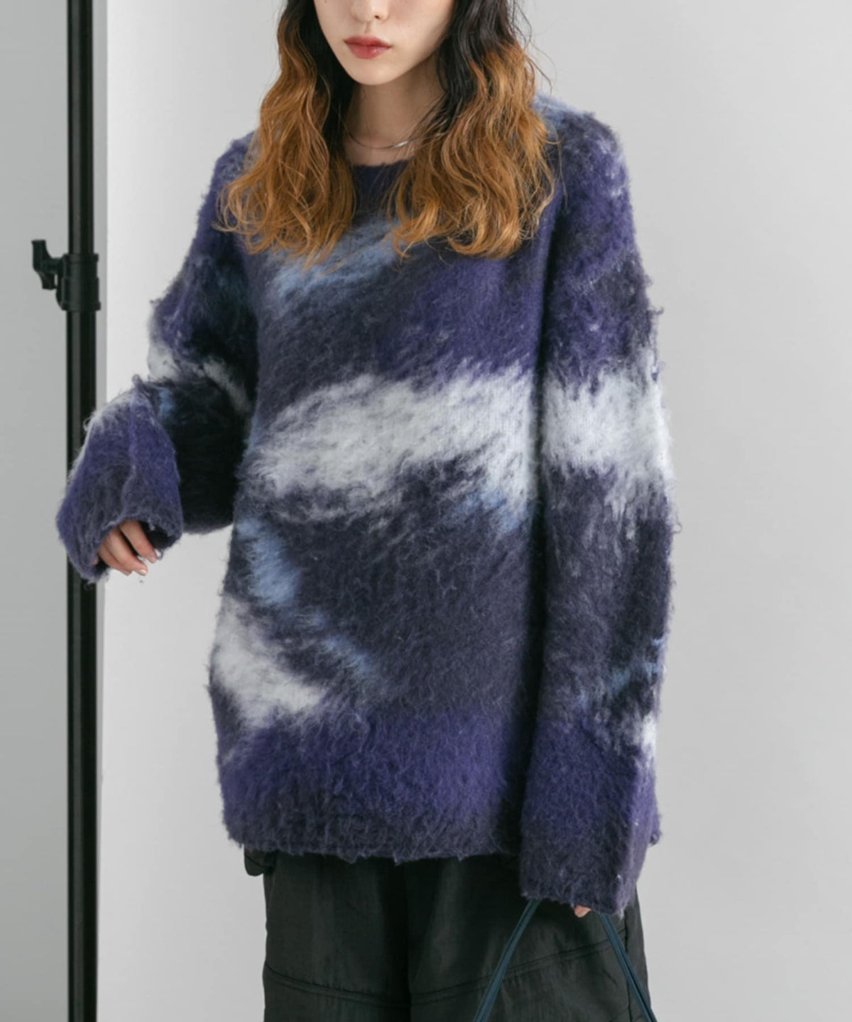 166180409
